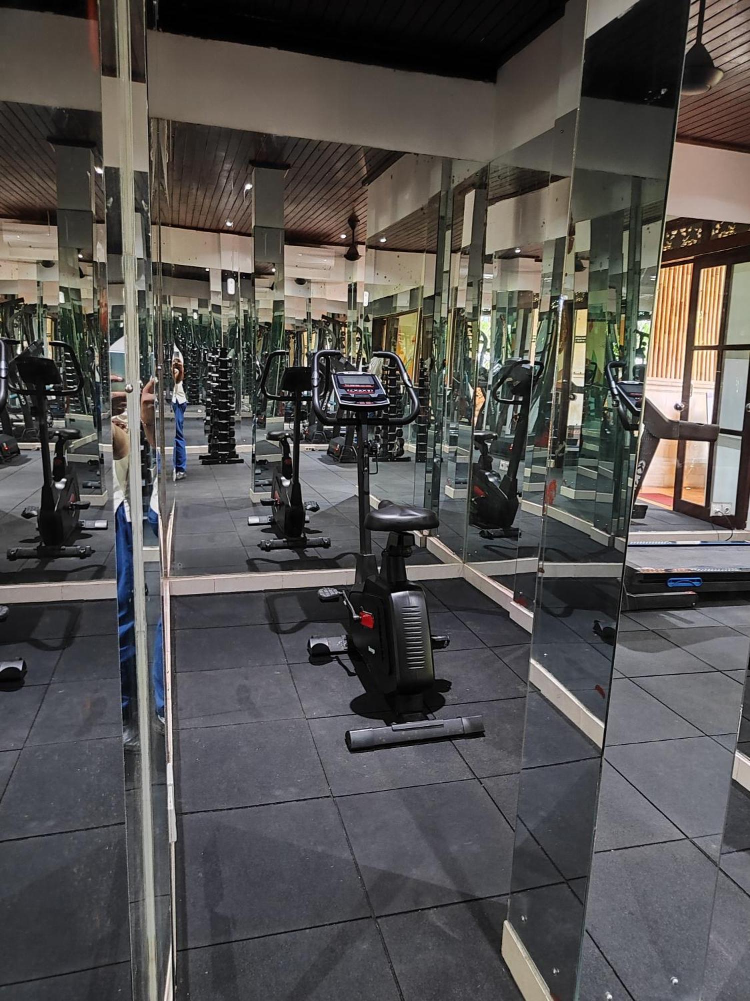 Resor Dwaraka The Royal 4*