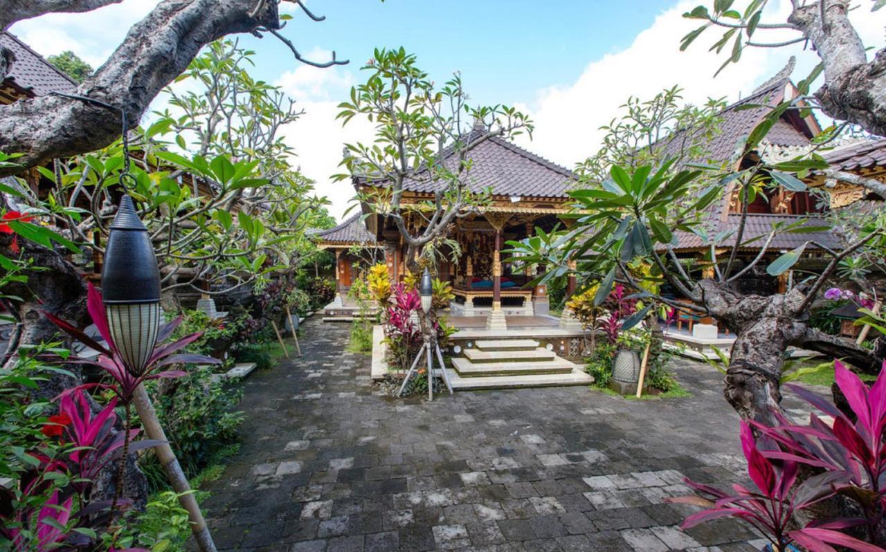 Resor Dwaraka The Royal 4*